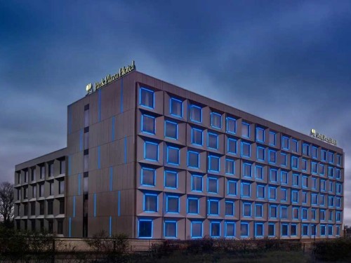 Park Plaza London, Park Royal