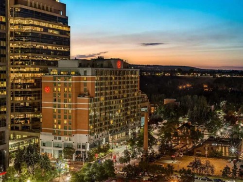 Sheraton Suites Calgary Eau Claire